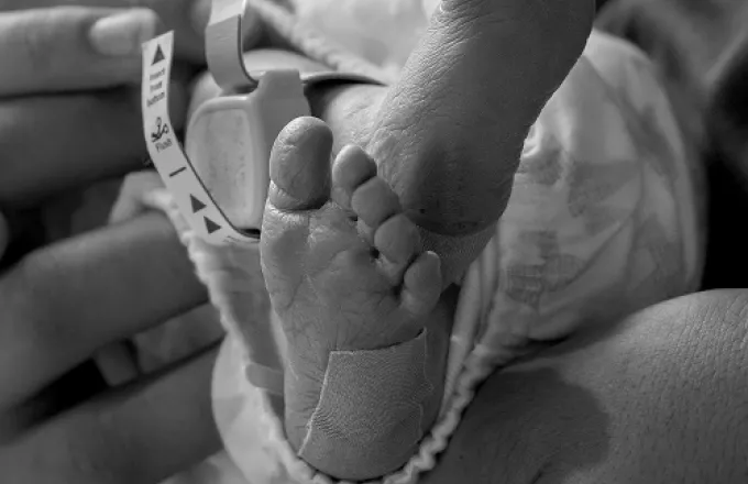 Κορωνοϊός: Εμβολιασμένη Αμερικανίδα γέννησε το πρώτο μωρό με αντισώματα