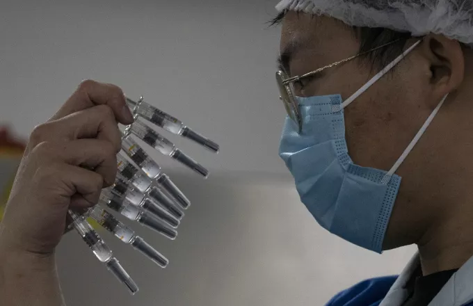 ΠΟΥ: Πράσινο φως για επείγουσα χρήση του κινεζικού εμβολίου Sinovac κατά της Covid	