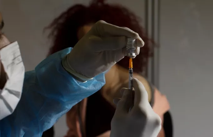 Ισραήλ: Δύο εκατ. Ισραηλινοί έχουν λάβει την πρώτη δόση του εμβολίου