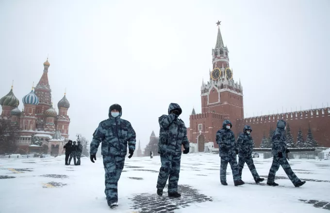 Κορωνοϊός: Η Ρωσία ανακοίνωσε 8.275 νέα κρούσματα και 408 θανάτους σε μια μέρα