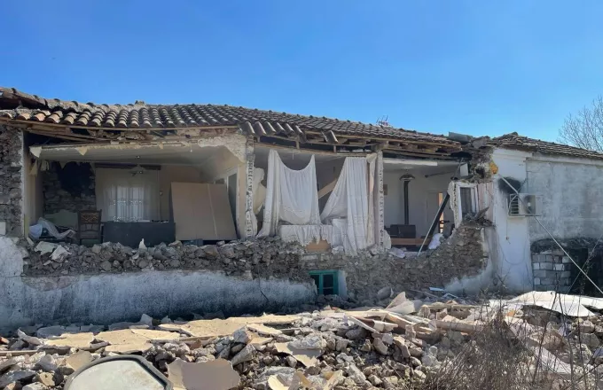 Σεισμός - Ελασσόνα: Κατέληξε ο ηλικιωμένος που σώθηκε από τα 6,3 Ρίχτερ