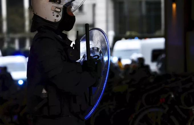 Βέλγιο: Συγκρούσεις διαδηλωτών με αστυνομικούς στο κέντρο της Λιέγης