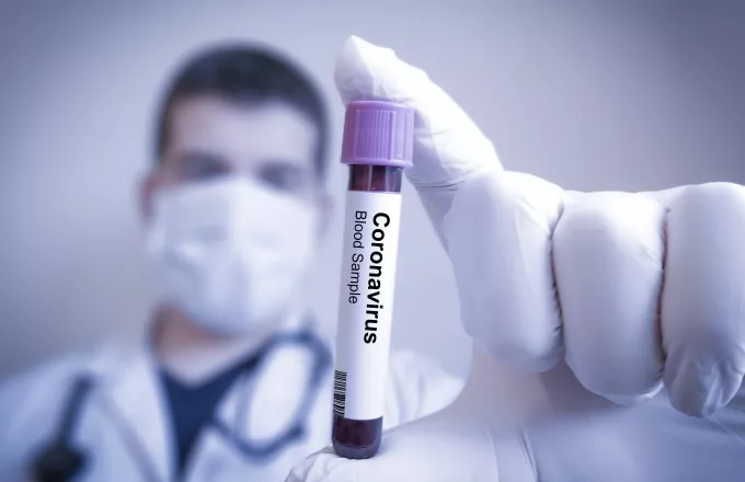 «Κινδυνεύω να νοσήσω σοβαρά με Covid»; Νέο τεστ αίματος δίνει την απάντηση 