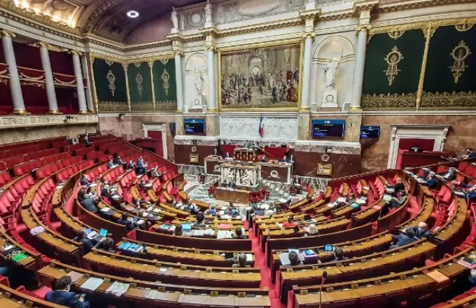 Τι συμβαίνει στη Γαλλία: Περίπου 50 βουλευτές δέχτηκαν απειλές για τη ζωή τους