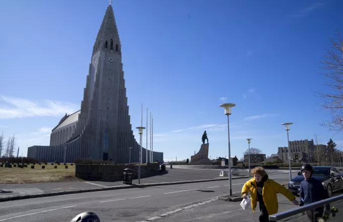 Η Ισλανδία ψηφίζει -O κυβερνητικός συνασπισμός κρέμεται από μια κλωστή