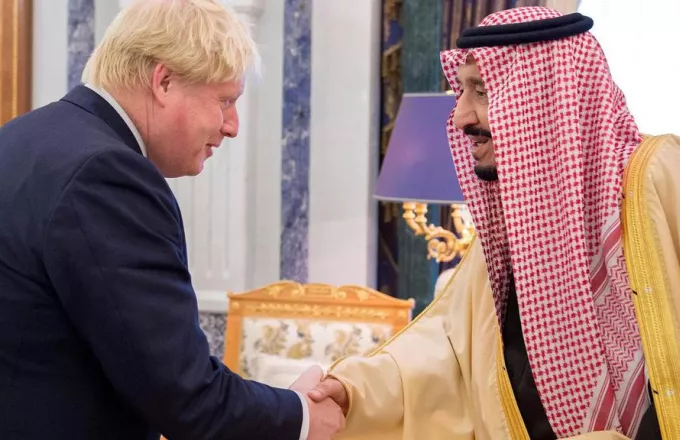 «Κόβει» τη βοήθεια προς Υεμένη το Λονδίνο ενώ συνεχίζει τις πωλήσεις όπλων προς Σαουδική Αραβία