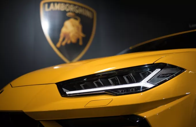 Η Lamborghini Huracan Tecnica πιάνει τα 100 χλμ./ώρα σε μόλις 3,2 δευτερόλεπτα