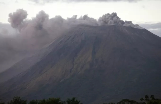 Νικαράγουα: Αλλεπάλληλες ισχυρές εκρήξεις στο ηφαίστειο Σαν Κριστόμπαλ
