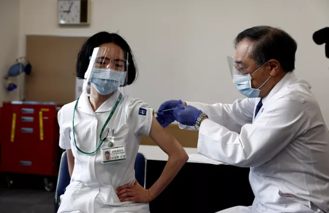 Ιαπωνία-κορωνοϊός: Ενδεχόμενη έγκριση εμβολίων AstraZeneca και Moderna Inc έως 20 Μαΐου