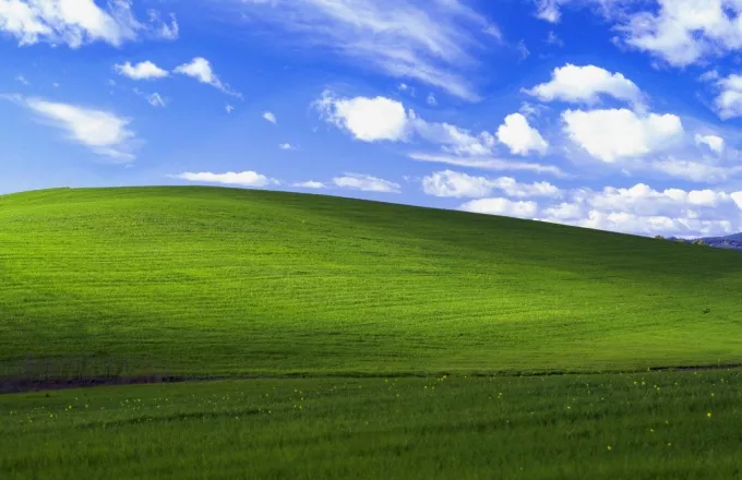 Κι όμως ο περίφημος πράσινος λόφος των Windows XP είναι υπαρκτός - Δείτε πώς είναι σήμερα (pics)