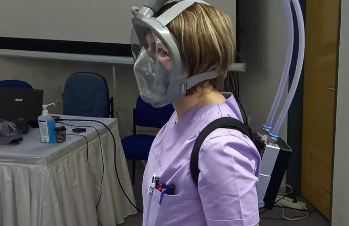 Στο Μποδοσάκειο Νοσοκομείο Πτολεμαίδας η πρώτη μικροβιοκτόνος μάσκα για τον κορωνοϊό