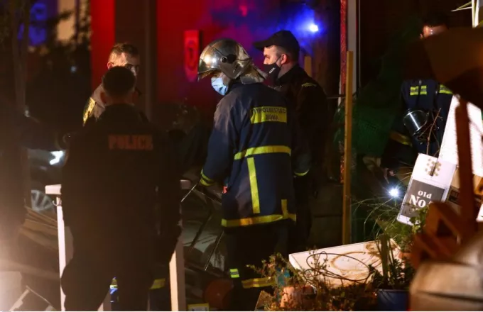Πυρκαγιά σε μονοκατοικία στη Λεωφόρο Βραυρώνος- Δυο τραυματίες 