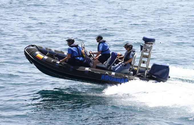 Ισπανία: Γέμιζαν σκάφη με ναρκωτικά και διέσχιζαν Μεσόγειο -Το «κυνηγητό» αστυνομίας και η σύλληψη
