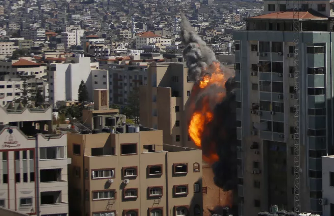 Ισραηλινός στρατός: Επιβεβαίωσε ότι έπληξε το κτίριο στη Γάζα - Η φωτογραφία με τον στόχο