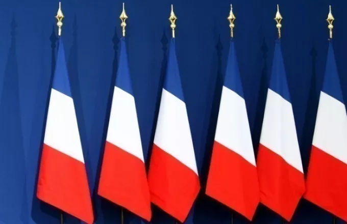 Ανησυχητική δημοσκόπηση για την ακροδεξιά στη Γαλλία - Νέο άρθρο στρατιωτικών