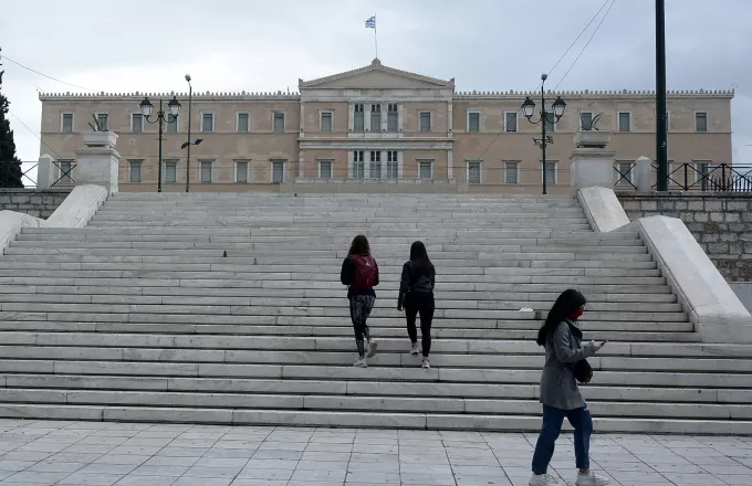 Δημοσκόπηση GPO: Προβάδισμα 8% της ΝΔ έναντι του ΣΥΡΙΖΑ