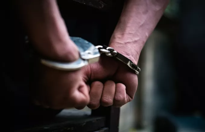 Hμαθία: Συνελήφθη 66χρονος που είχε ένα μικρό οπλοστάσιο στο σπίτι του