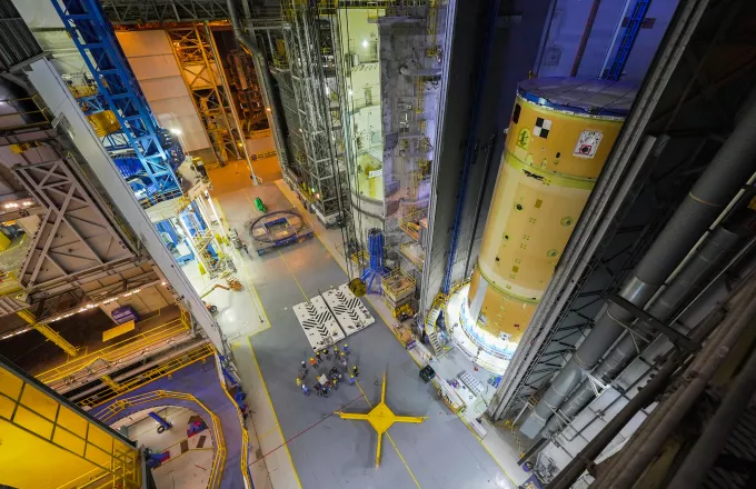 Το νέο διαστημόπλοιο της NASA είναι ψηλότερο από το Άγαλμα της Ελευθερίας (vid+pics)