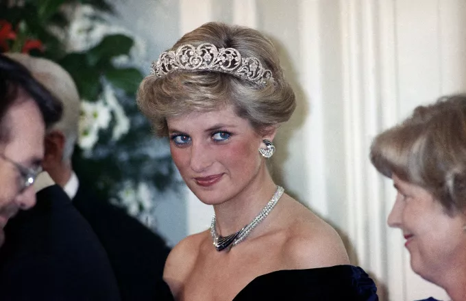 Νταϊάνα: Τα επαγγέλματα πριν γίνει πριγκίπισσα -Πώς γνώρισε τον Κάρολο -Η σχέση του με την αδερφή της