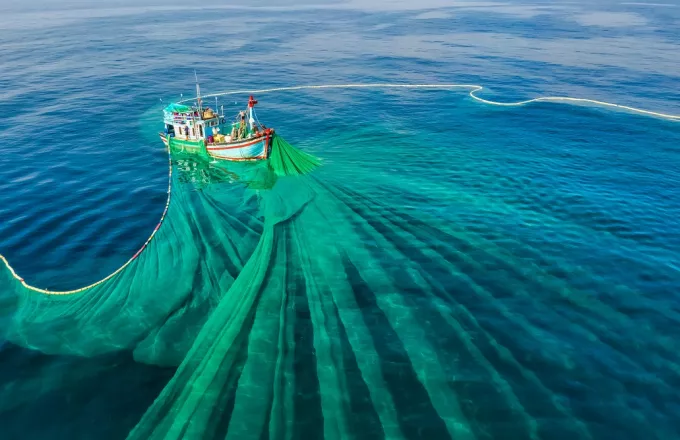 Γιατί είναι μεγαλύτερη από ποτέ η απειλή της παράνομης αλιείας για τους ωκεανούς;