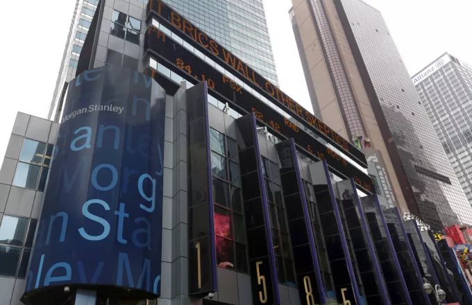«Καμπανάκι» Morgan Stanley: Υποβαθμίζει τις ευρωπαϊκές τράπεζες- Επιφυλακτική για τις αγορές