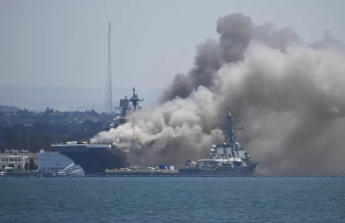 ΗΠΑ: Ναύτης κατηγορείται για την πυρκαγιά που κατέστρεψε αποβατικό σκάφος το 2020