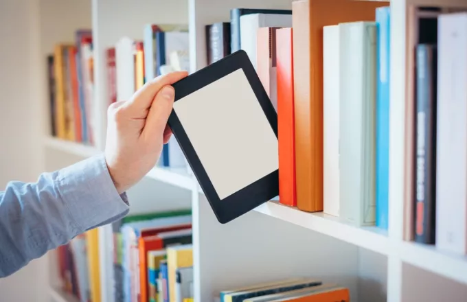 e-books: Στο χαμηλό συντελεστή ΦΠΑ 6% οπτικά και ακουστικά βιβλία