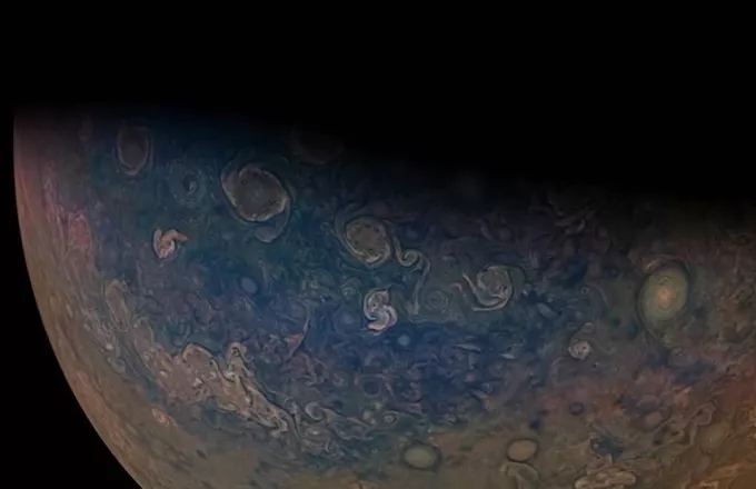 NASA: Το ταξίδι του Juno στο Δία και το Γανυμήδη με μουσική του Βαγγέλη Παπαθανασίου (video)