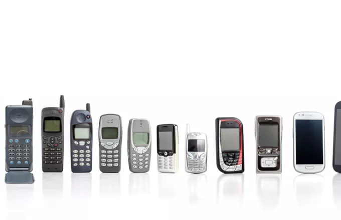 Έχετε ένα από αυτά τα 10 «αρχαία» κινητά; Μπορείτε να βγάλετε χιλιάδες ευρώ