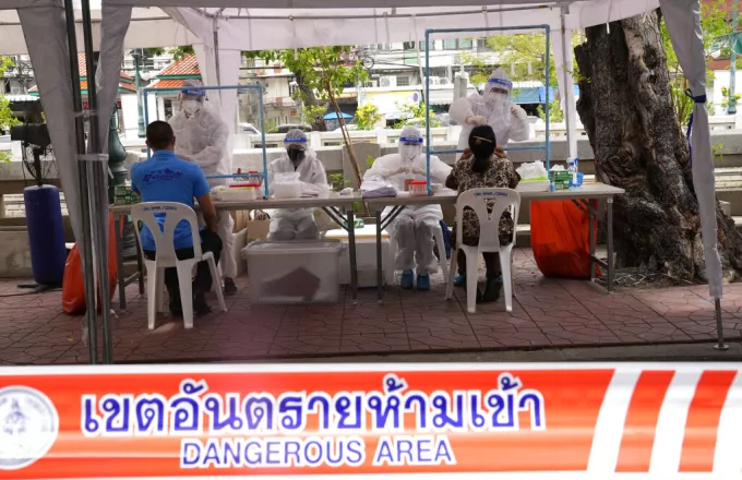 Ταϊλάνδη: Πάνω από 600 υγειονομικοί πλήρως εμβολιασμένοι με Sinovac μολύνθηκαν με Covid