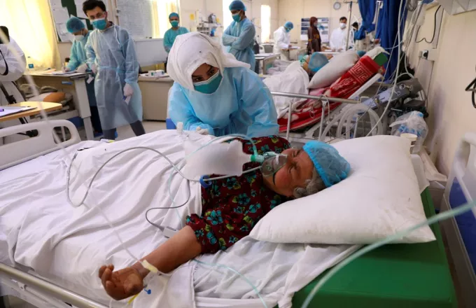 Αφγανιστάν: Κανονικά στις δουλειές τους οι γυναίκες υγειονομικοί - Η απόφαση των Ταλιμπάν