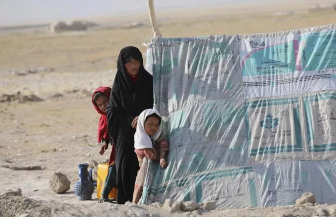 Παγκόσμια αγωνία για τις γυναίκες του Αφγανιστάν: «Εγγυηθείτε την ασφάλεια τους»