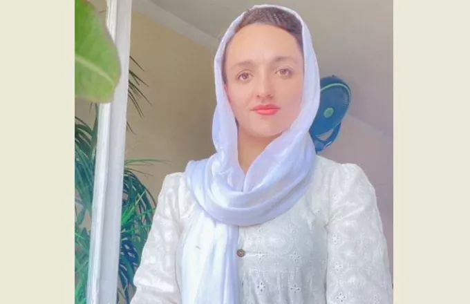 Συγκλονίζει η πρώτη γυναίκα δήμαρχος του Αφγανιστάν: Περιμένω να έρθουν να με σκοτώσουν