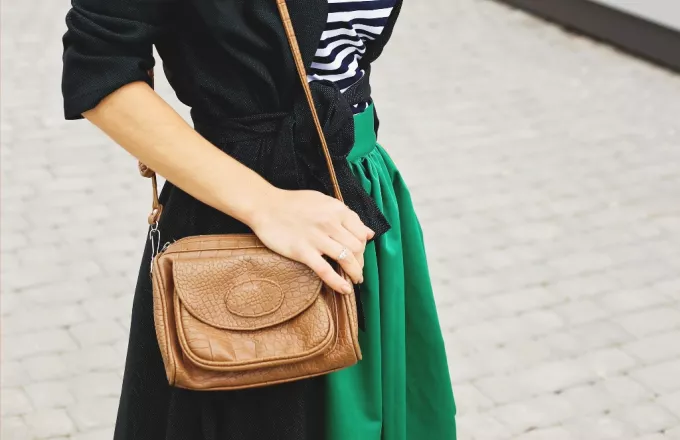 Bottega green: Πώς θα φορέσεις το χρώμα που έγινε το απόλυτο trend φέτος