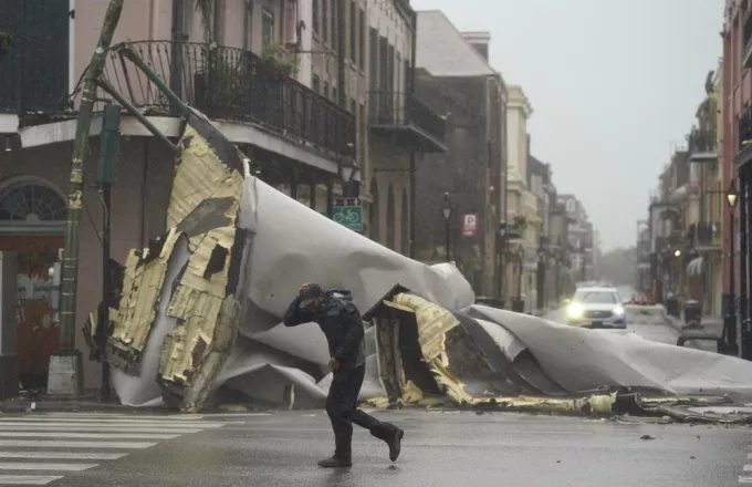 Τυφώνας Άιντα: Ο Μπάιντεν κήρυξε τη Λουιζιάνα σε κατάσταση καταστροφής