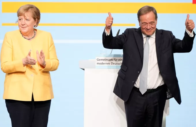 Στην τελευταία της προεκλογική συγκέντρωση, η Μέρκελ κάλεσε τους Γερμανούς να ψηφίσουν Λάσετ