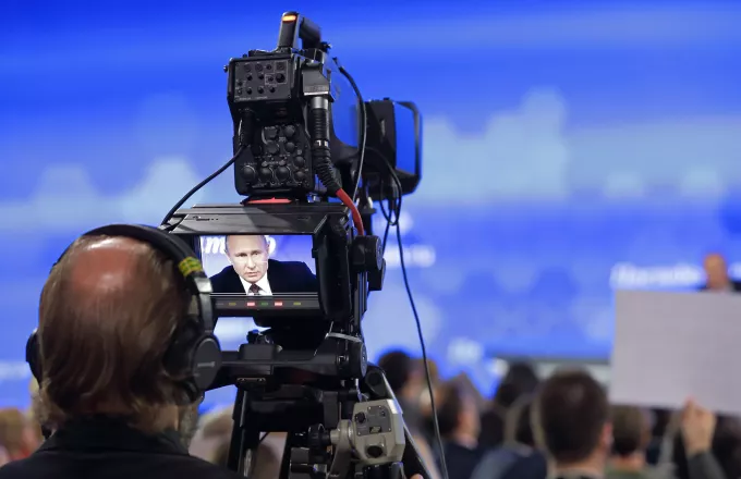 «Βροχή»... επίκρισης: Γιατί η Ρωσία χαρακτήρισε το τηλεοπτικό δίκτυο Ντοζντ ξένο πράκτορα