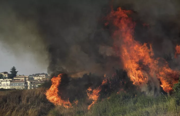Ιταλία: Η αστυνομία συνέλαβε δύο αγρότες στη Σικελία για τις πυρκαγιές 	