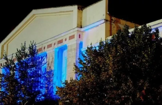 Φωταγωγείται για τρεις ημέρες το δημαρχείο Γρεβενών για τον «χρυσό» Τεντόγλου