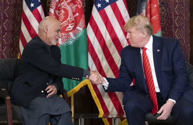 SZ: Η πισώπλατη μαχαιριά του Τραμπ στον πρόεδρο του Αφγανιστάν