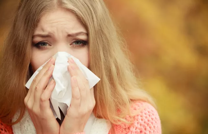Φθινοπωρινές αλλεργίες: Από τι προκαλούνται και πώς θα τις αντιμετωπίσεις
