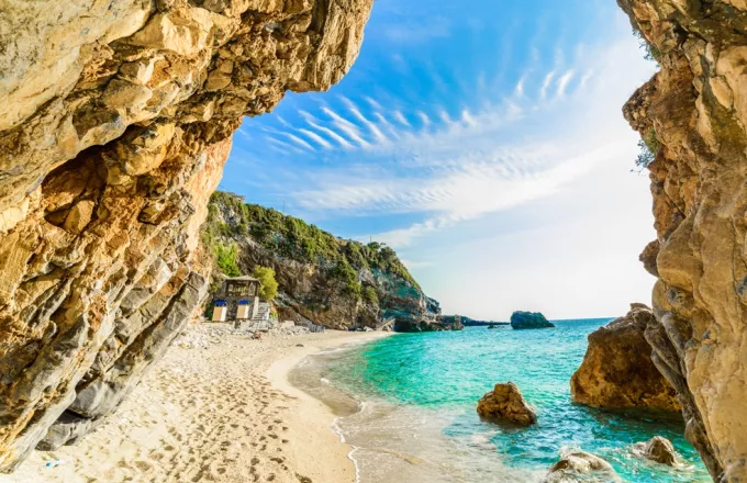 Marketwatch: Αγοράστε σπίτι σε ελληνικό νησί με λιγότερα από 90.000 ευρώ