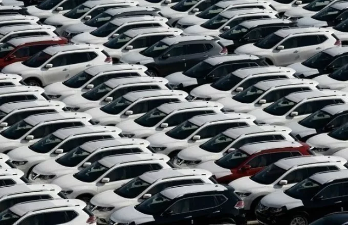 Μειώθηκαν οι πωλήσεις καινούργιων αυτοκίνητων στην ΕΕ τον Ιούλιο και τον Αύγουστο