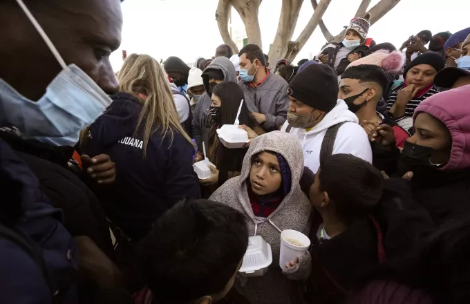 Μεξικό: Εκατοντάδες μετανάστες ταξίδευαν μέσα σε φορτηγά-ψυγεία-Με προορισμό τις ΗΠΑ