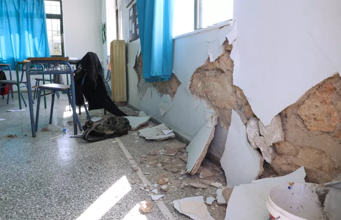 Αντιπεριφερειάρχης  Κρήτης στον ΣΚΑΪ 100,3: Τεράστιες οι καταστροφές από το σεισμό (aud)