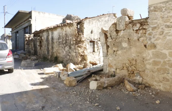 Σεισμός: Μήνυμα 112 στους κατοίκους του Ηρακλείου-Μην μπαίνετε σε κτίρια που έχουν υποστεί ζημιά 