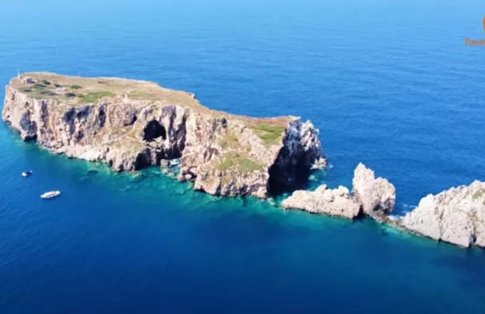 Τσιχλί Μπαμπά: Το νησί της Μεσσηνίας με το κρυμμένο μυστικό (vid)