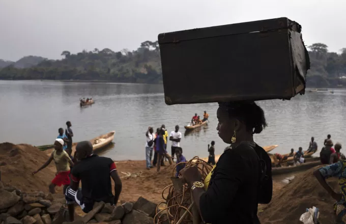 Κονγκό: Πάνω από 100 νεκροί και αγνοούμενοι σε ναυάγιο αυτοσχέδιου πλεούμενου