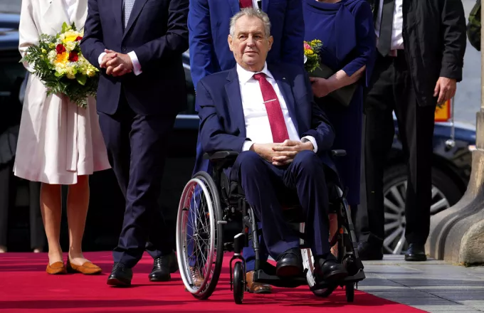Τσεχία: Βγήκε από το νοσοκομείο ο πρόεδρος Μίλος Ζέμαν