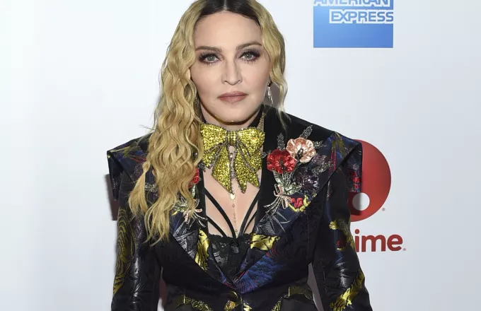 Το ξέσπασμα της Madonna για τους επικριτές του γυμνού της άβαταρ: Δεν γεννάω δέντρα, γεννάω τέχνη